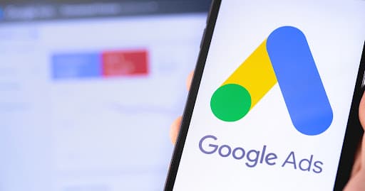 Facebook, TikTok, Google hirdetéskezelés (3 az 1-ben)